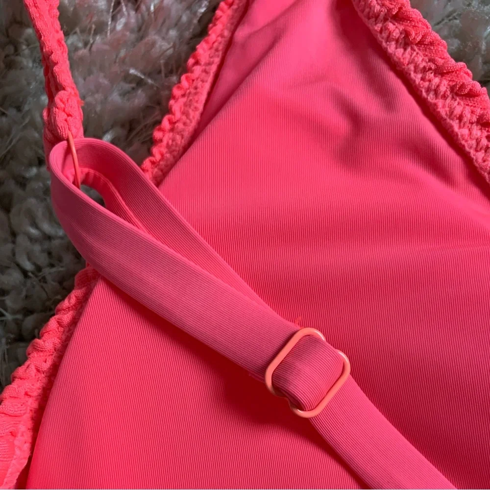 Lively Ruched Bikini Top - Picture 8 of 8